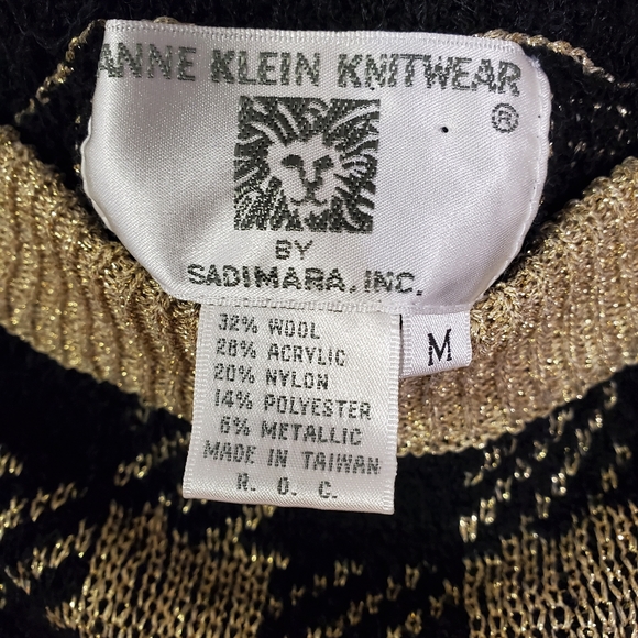 Metallic Pencil Skirt - Picture 4 of 6